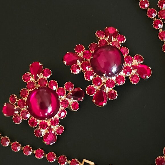 Vintage Leru Signed Red Rhinestone Maltese Cross Necklace & Earring Set - Picture 6 of 10